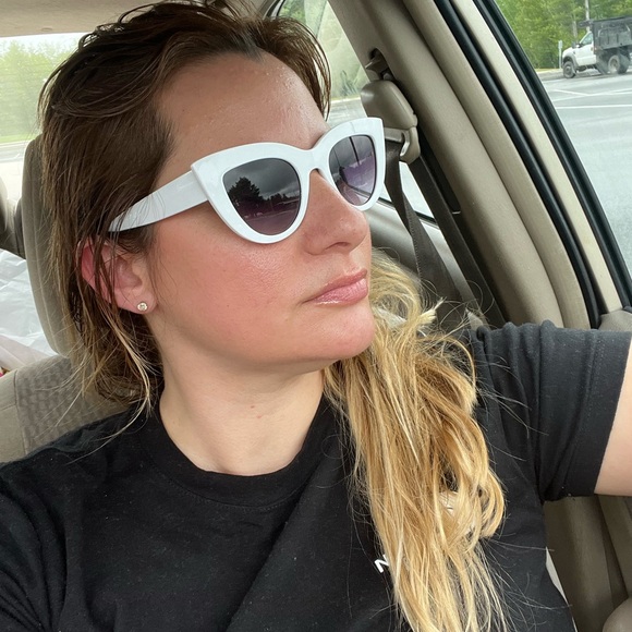 White Cateye Sunglasses - Picture 5 of 12